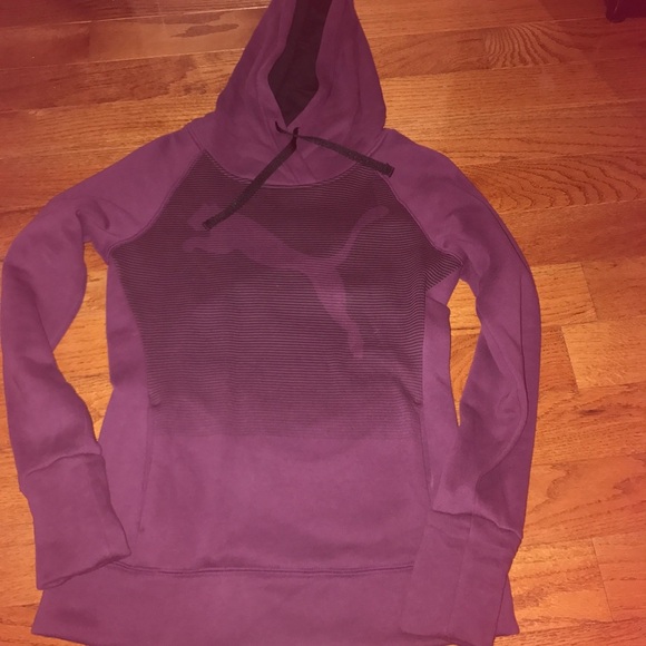 Hoodie sweater puma size small - Picture 2 of 3